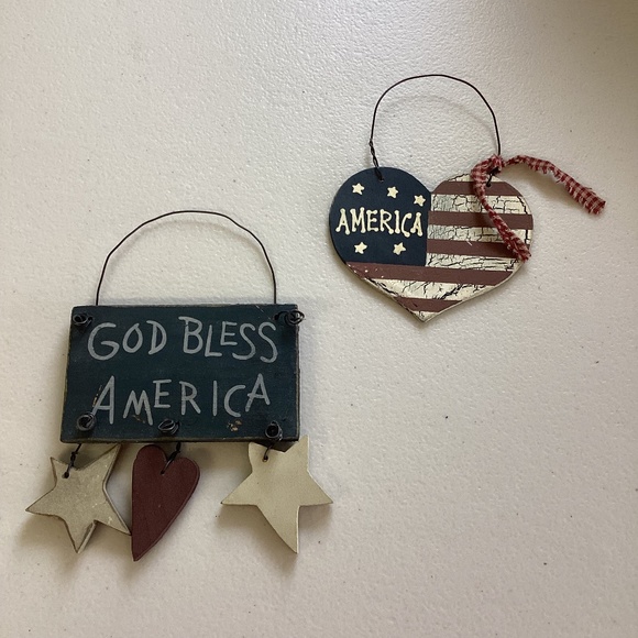 Americana Heart & God Bless America Wire Wall Decor - Picture 1 of 5